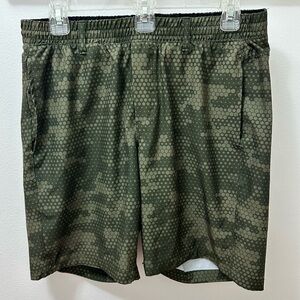 Men’s green Hollywood shorts built in boxer briefs medium